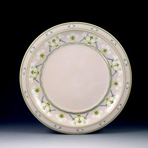 Piatto con motivi floreali stilizzati - Galileo Chini, Manifattura L'Arte della Ceramica, 1896-1902 circa